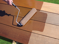 Apply Ipe Oil™ Hardwood Deck Finish